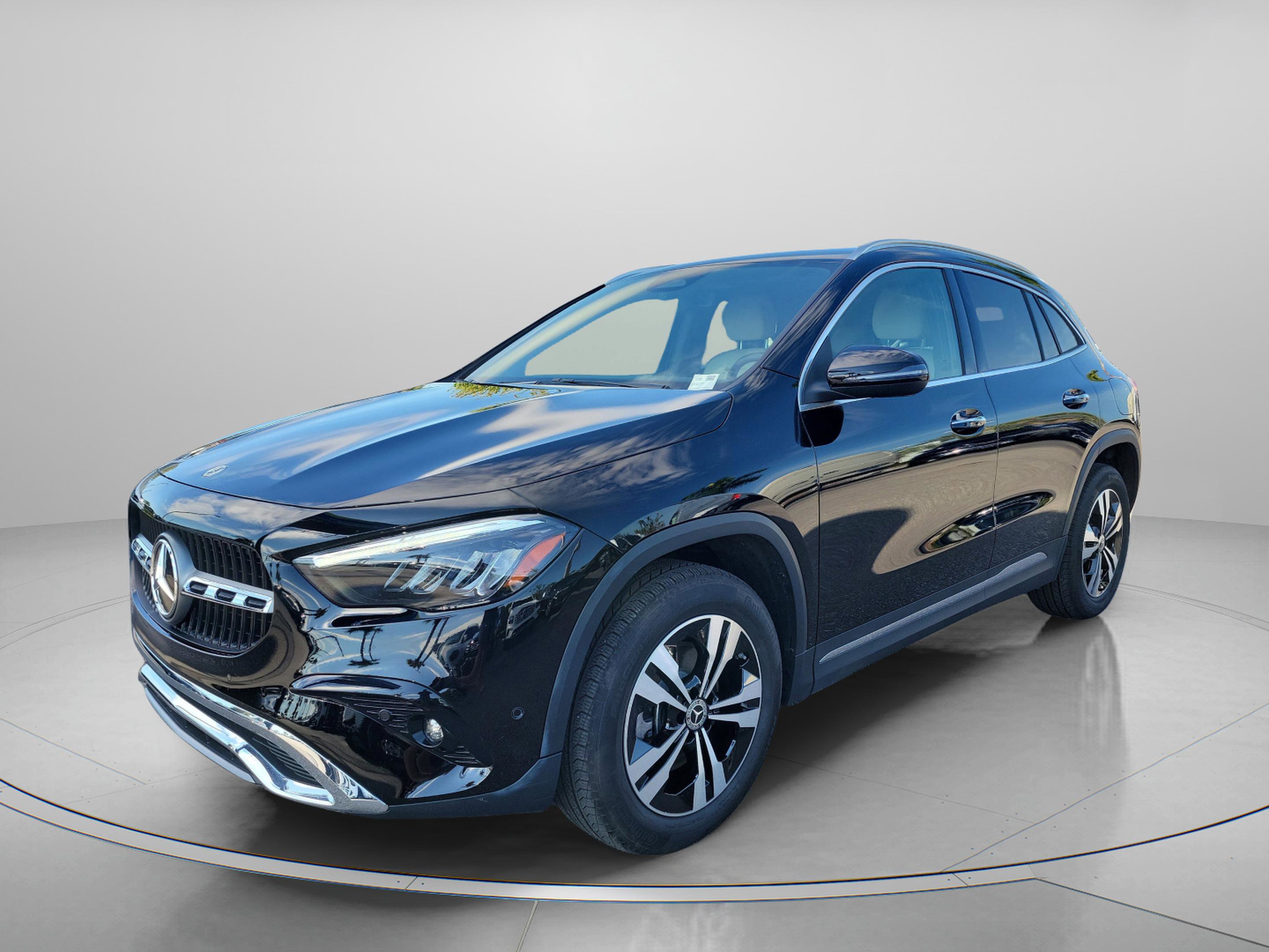 Certified 2025 Mercedes-Benz GLA 250 4MATIC image 2
