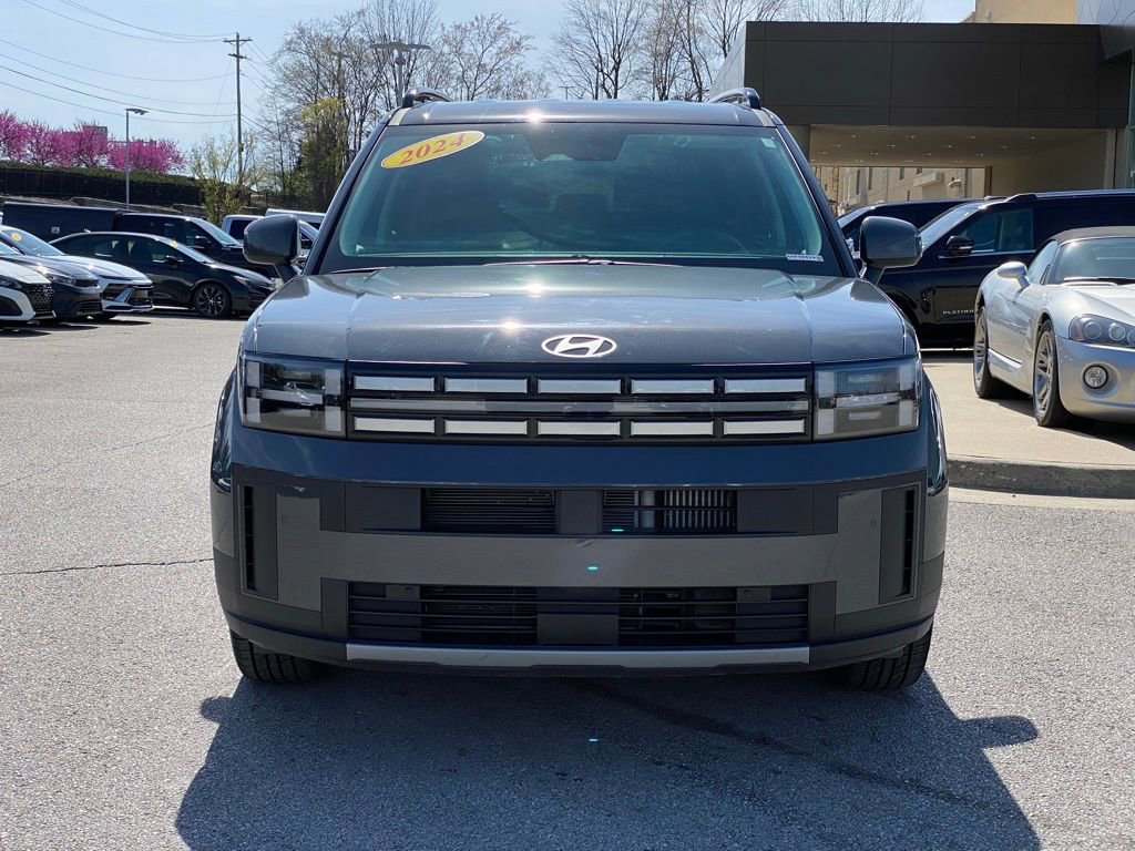 Used 2024 Hyundai Santa Fe SEL image 2