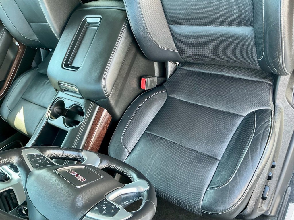 Used 2019 GMC Yukon SLT image 40