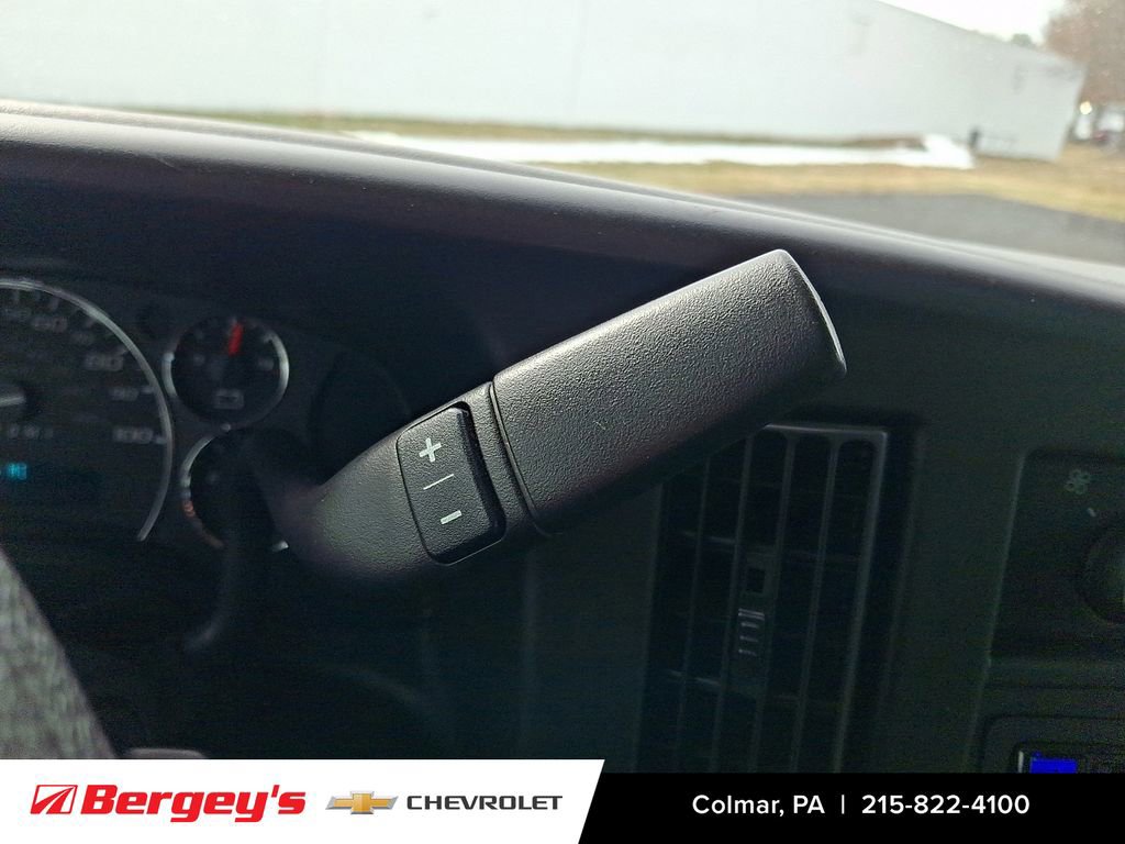 Certified 2016 GMC Savana 2500 image 17