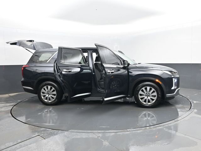 Used 2024 Hyundai Palisade SE image 32
