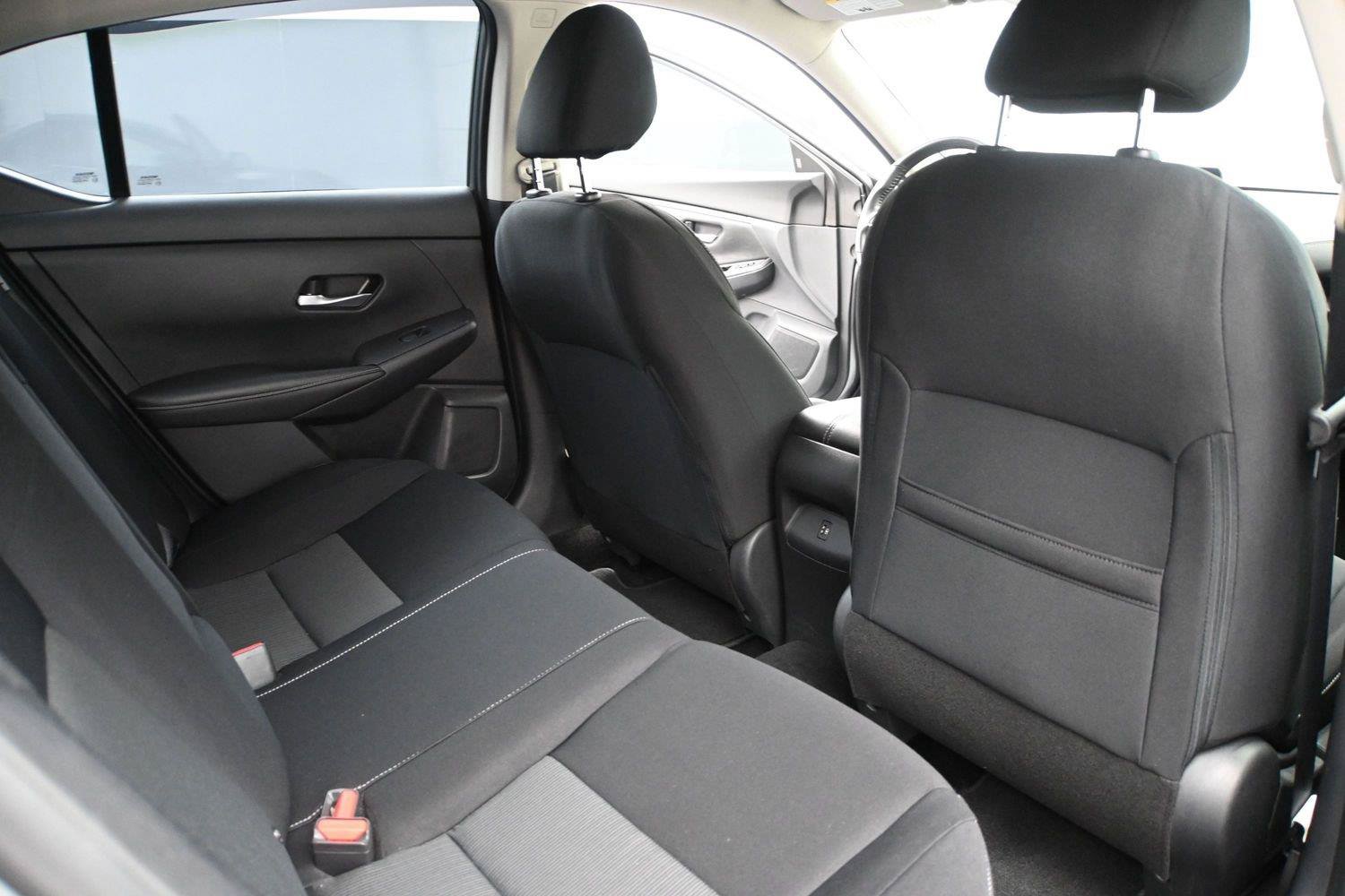 Used 2021 Nissan Sentra SV FWD image 18