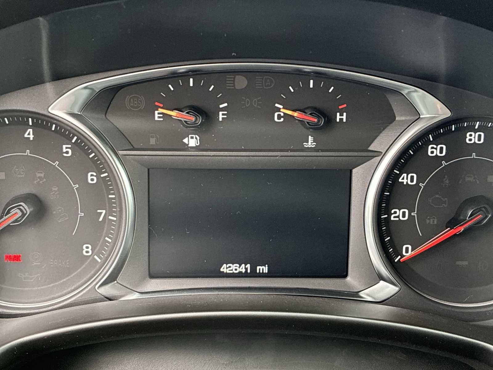 Used 2024 GMC Terrain SLE image 10