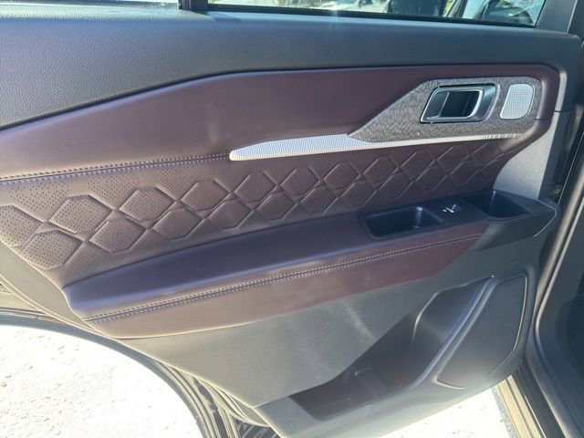 Used 2025 Ford Explorer Platinum w/ LUX Leather Package image 25