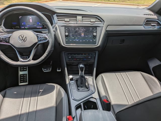 Used 2023 Volkswagen Tiguan SE R-Line FWD image 16