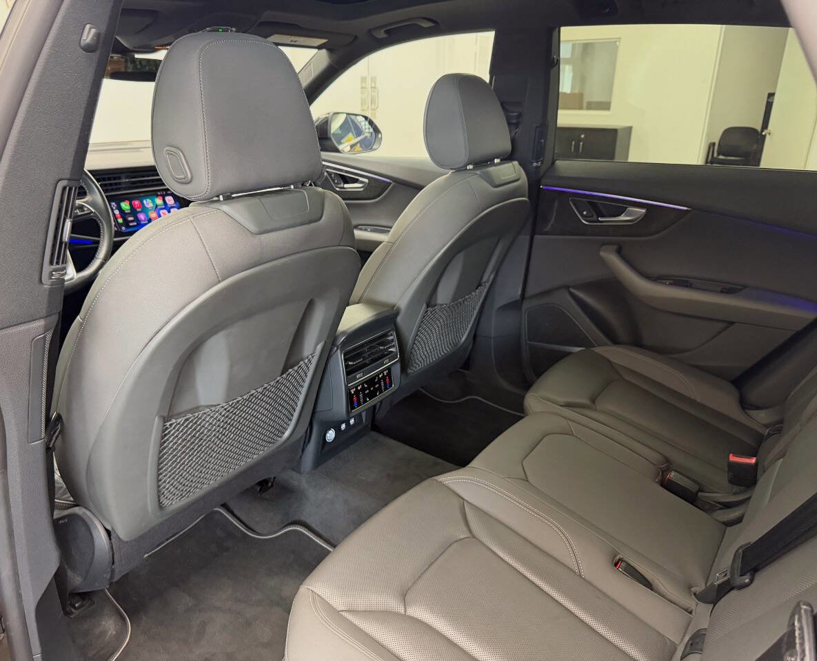 Used 2019 Audi Q8 Premium Plus w/ Premium Plus image 62