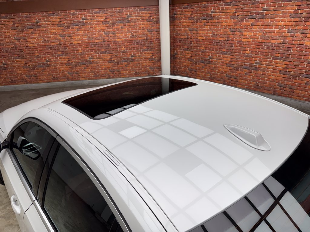 Certified 2025 BMW 330i xDrive Sedan w/ Premium Package AWD/4WD image 24