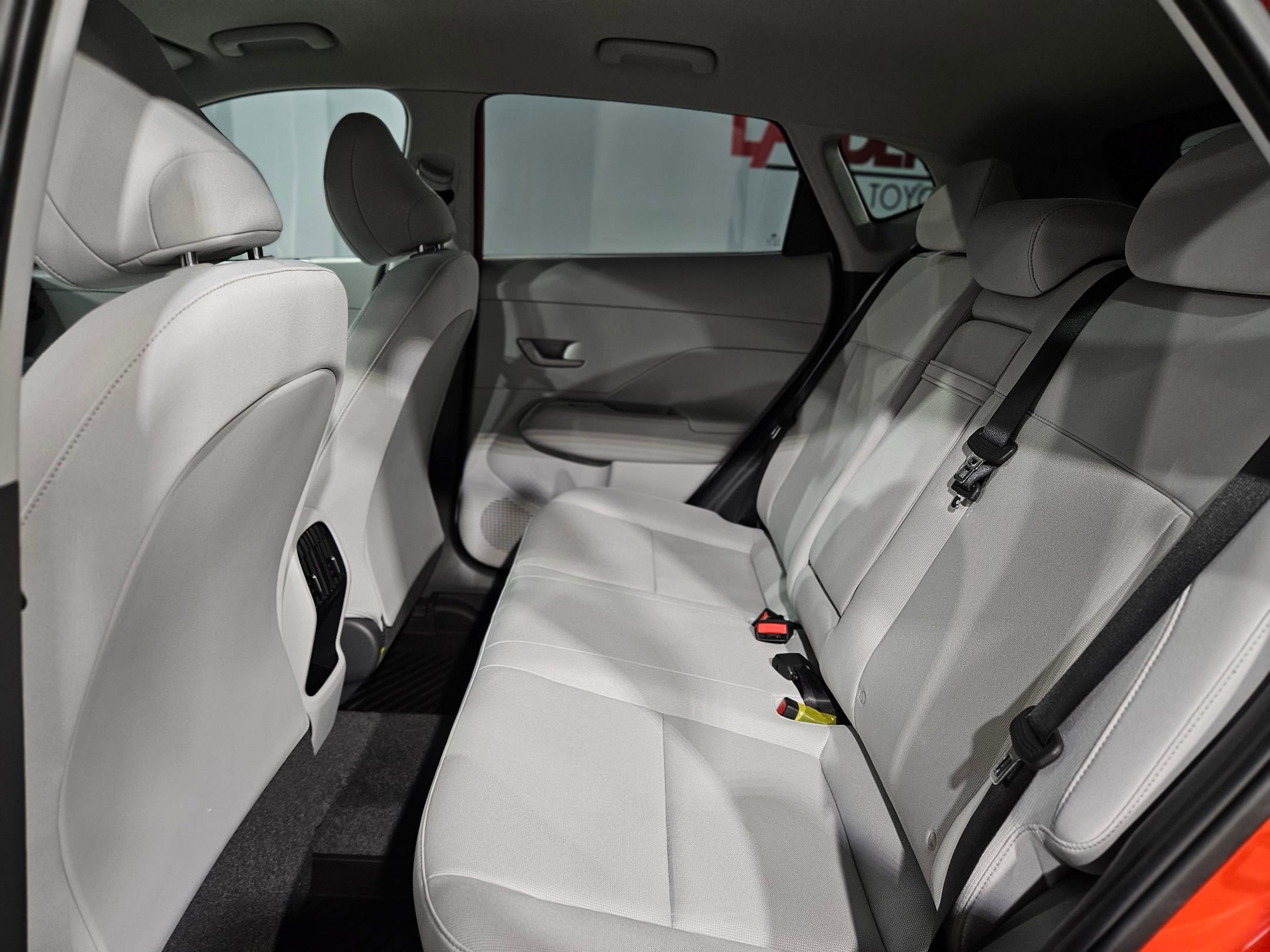 Used 2024 Hyundai Kona SEL w/ Convenience Package image 36