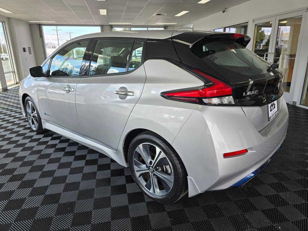 Used 2018 Nissan Leaf SL w/ SL Technology Package image 5