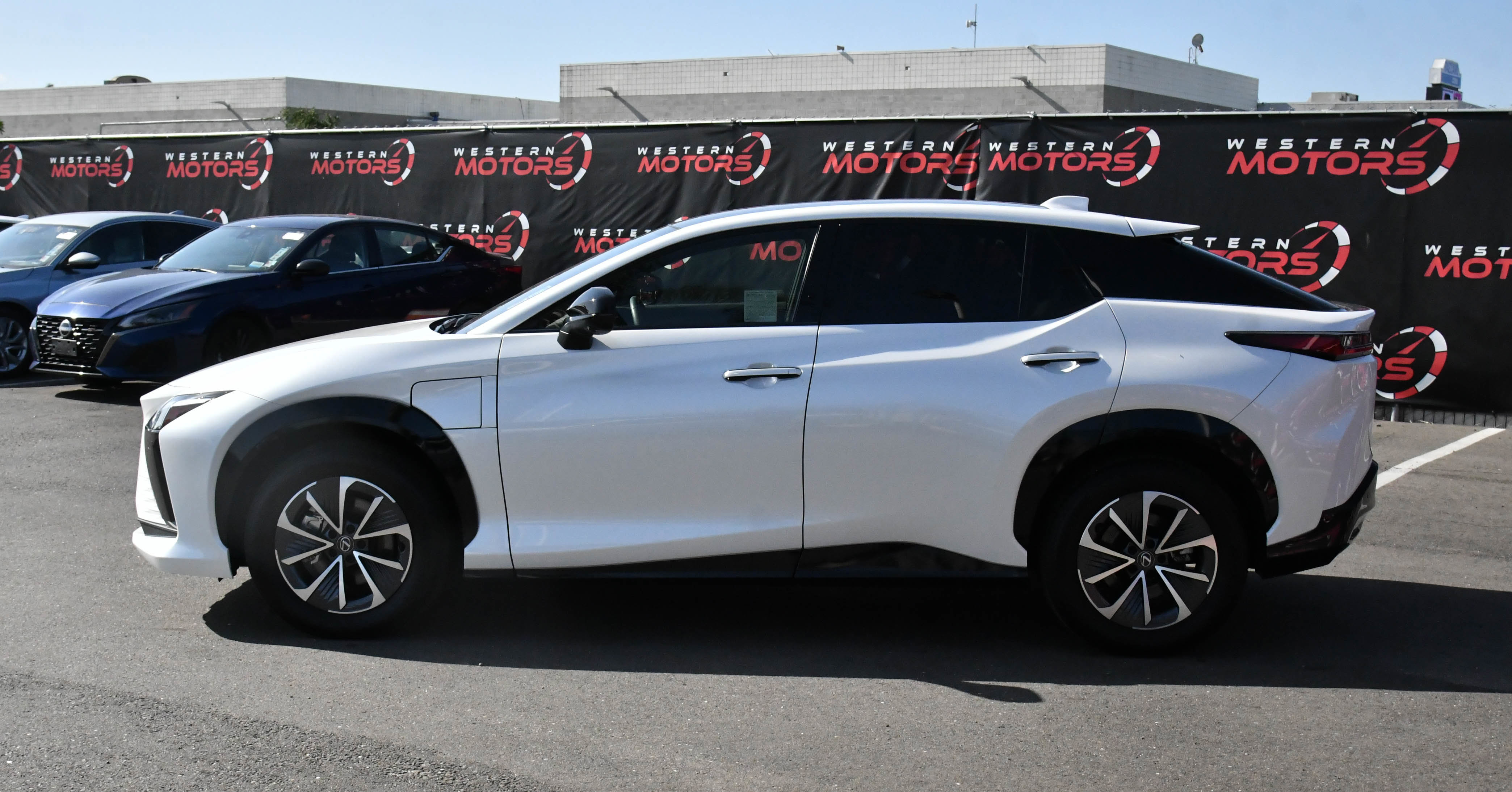 Used 2023 Lexus RZ 450e Premium w/ Accessory Package (Z1) AWD/4WD image 4