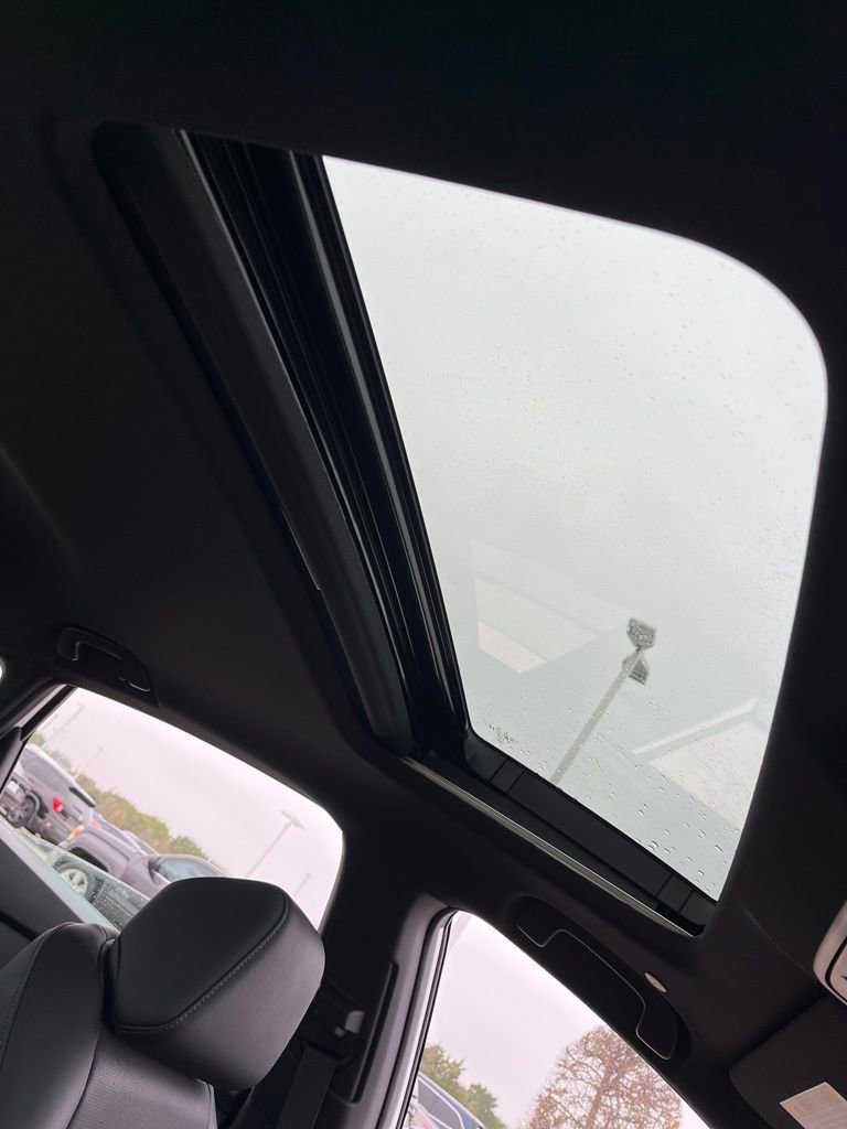 Used 2025 Honda Accord Sport image 31