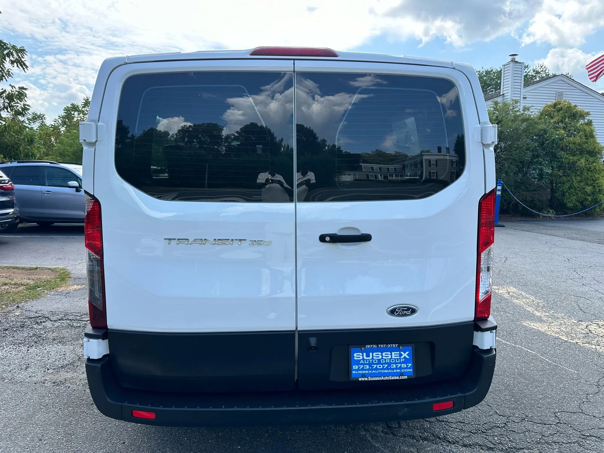 Used 2023 Ford Transit 350 XL image 5