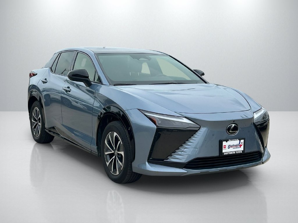 Used 2024 Lexus RZ 300e Premium FWD image 3