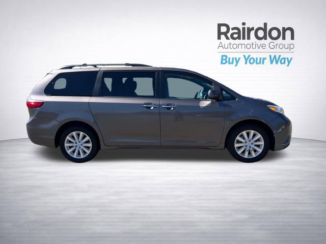 Used 2015 Toyota Sienna XLE Premium AWD/4WD image 8