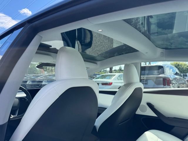 Used 2025 Tesla Model 3 Long Range AWD/4WD image 14