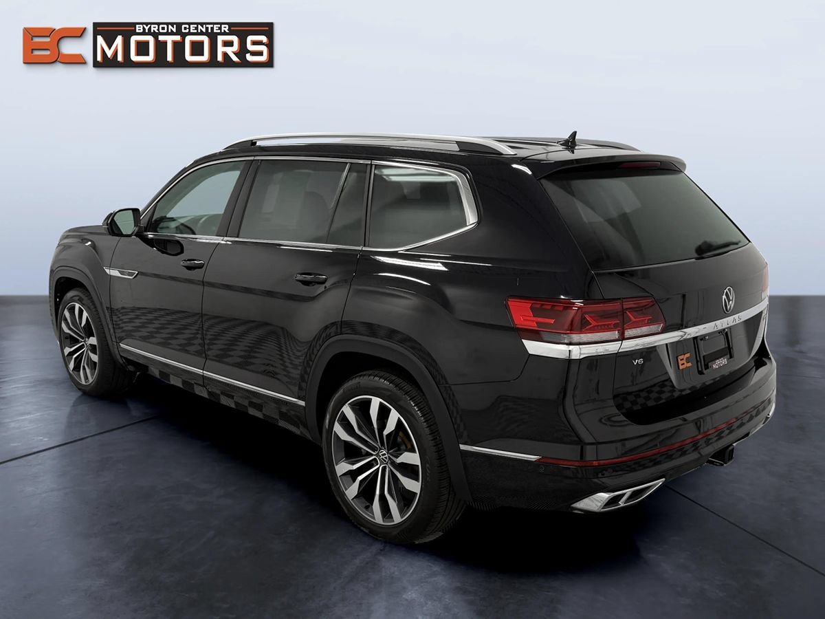 Used 2022 Volkswagen Atlas SEL Premium R-Line AWD/4WD image 4