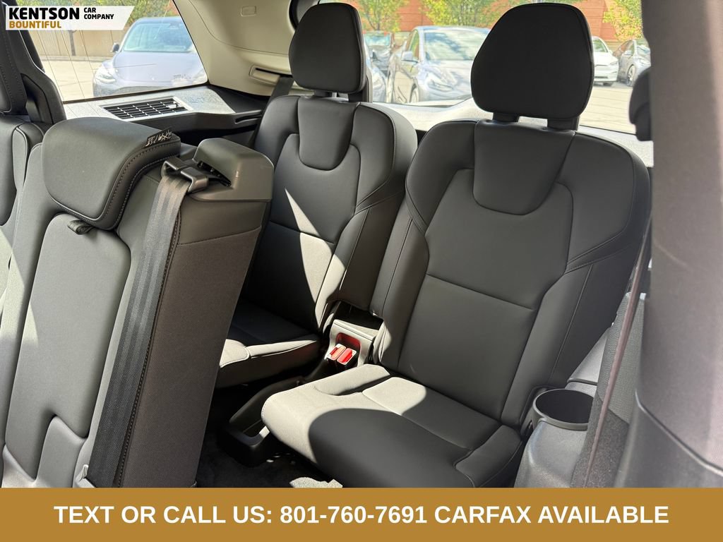 Used 2025 Volvo XC90 B5 Plus AWD/4WD image 25