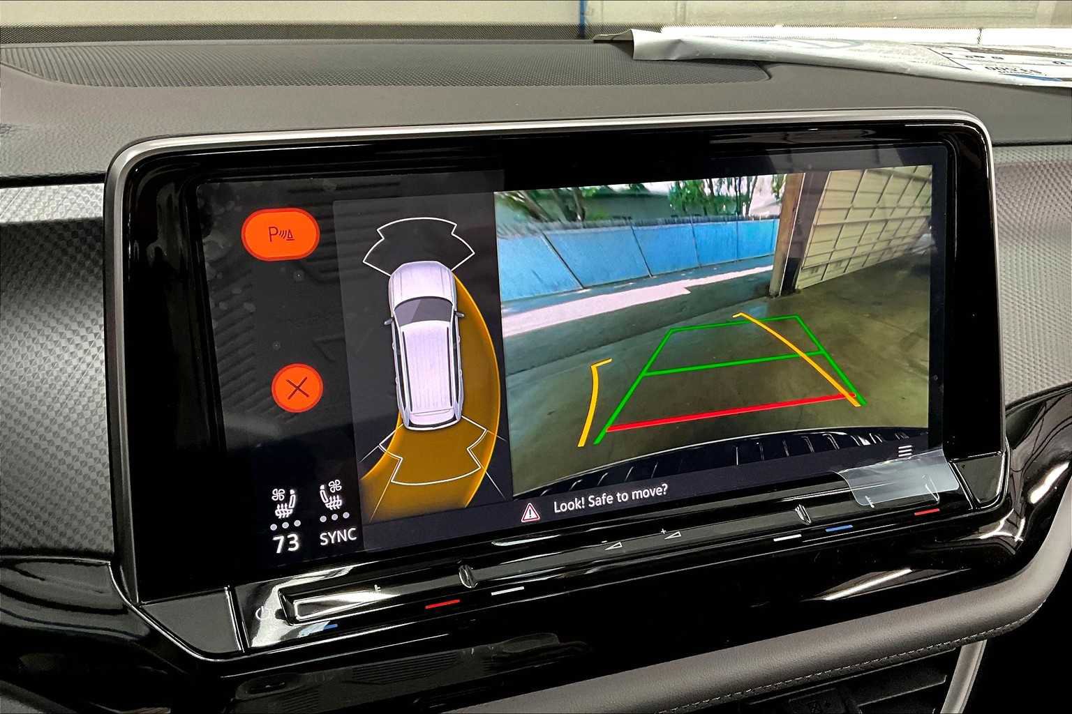 New 2025 Volkswagen Atlas Peak Edition SE image 20