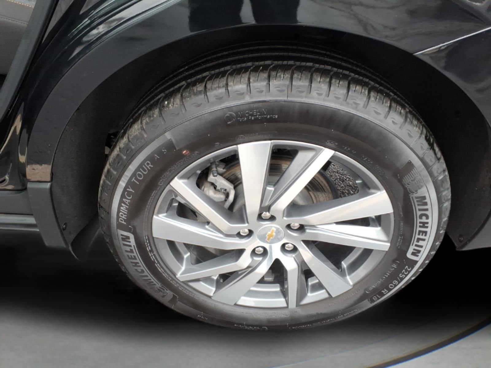 Certified 2024 Chevrolet Equinox LT w/ LPO, Floor Liner Package FWD image 14