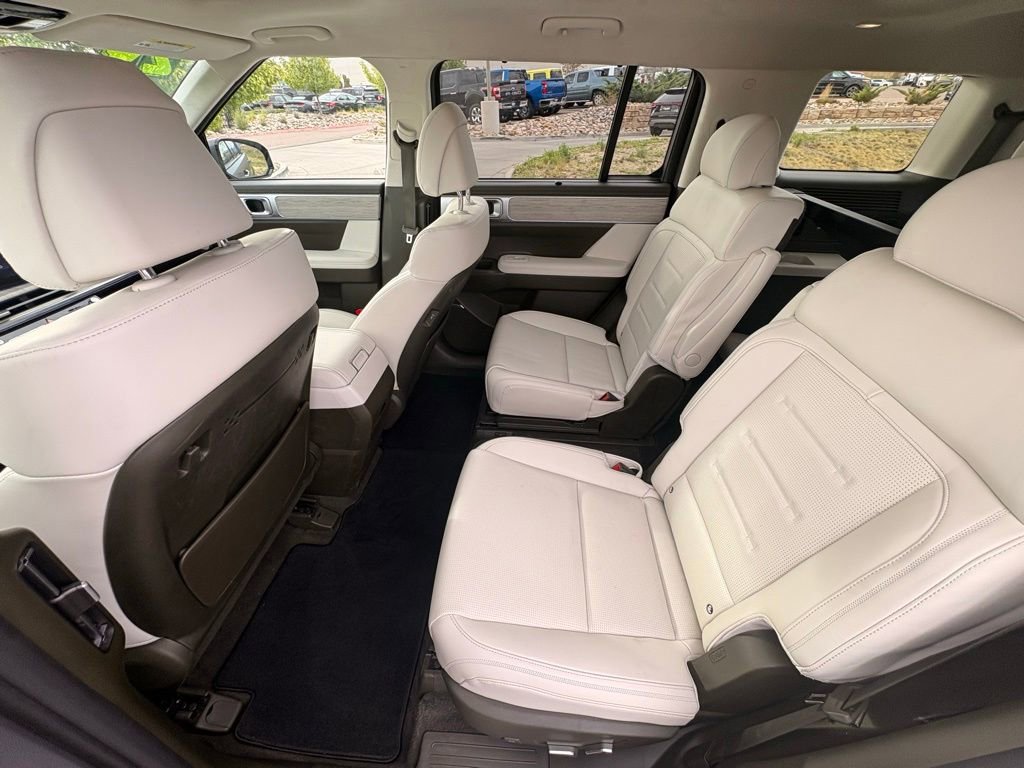Used 2024 Hyundai Santa Fe Calligraphy AWD/4WD image 28