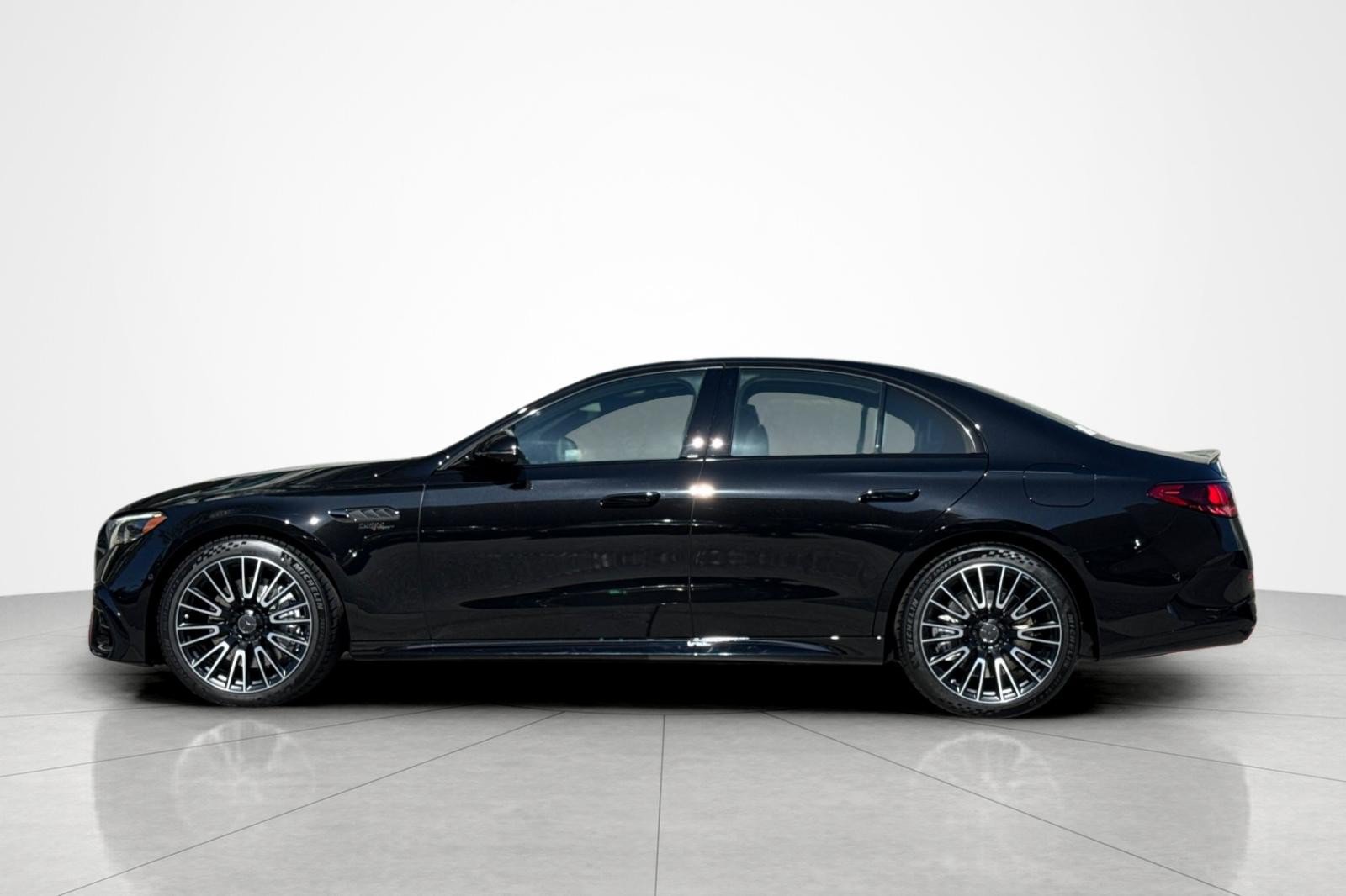 New 2026 Mercedes-Benz E 53 AMG e 4MATIC Sedan image 2