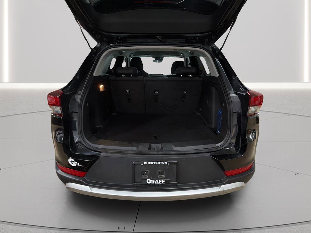 Used 2023 Chevrolet TrailBlazer LT FWD image 16