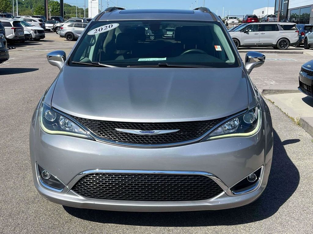 Used 2020 Chrysler Pacifica Limited FWD image 37
