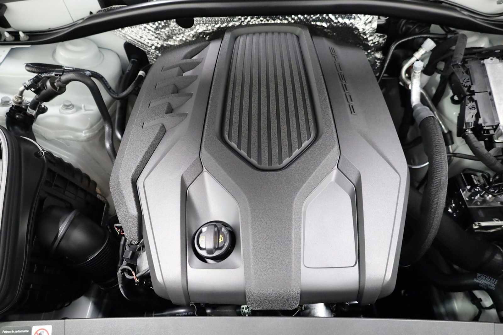 New 2026 Porsche Macan image 42