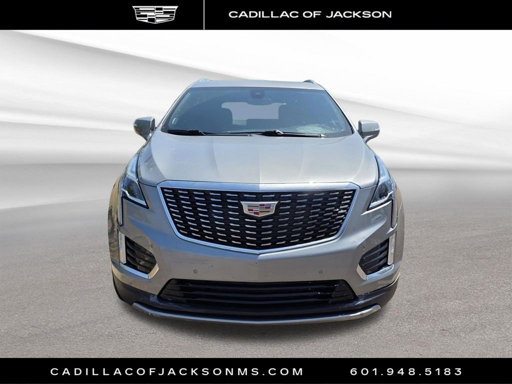 Certified 2025 Cadillac XT5 Premium Luxury FWD image 2