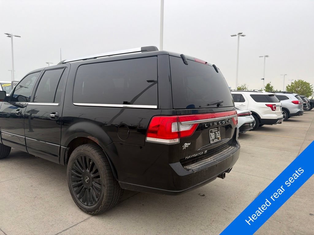 Used 2017 Lincoln Navigator L Select AWD/4WD image 6