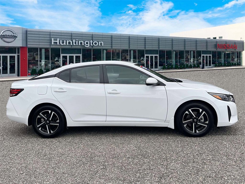 Used 2025 Nissan Sentra SV w/ All-Weather Package image 5