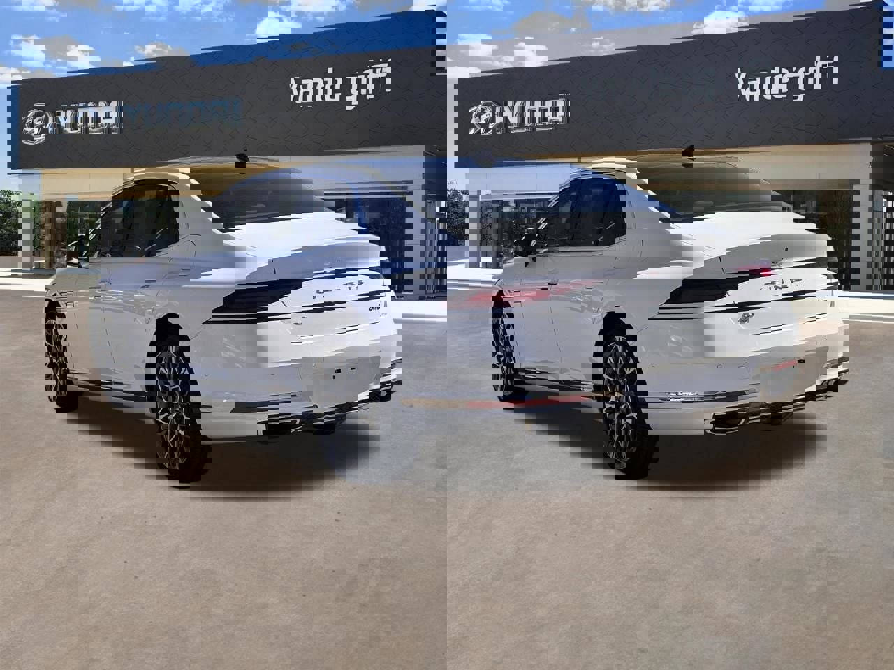 Used 2025 Genesis G90 3.5T image 10