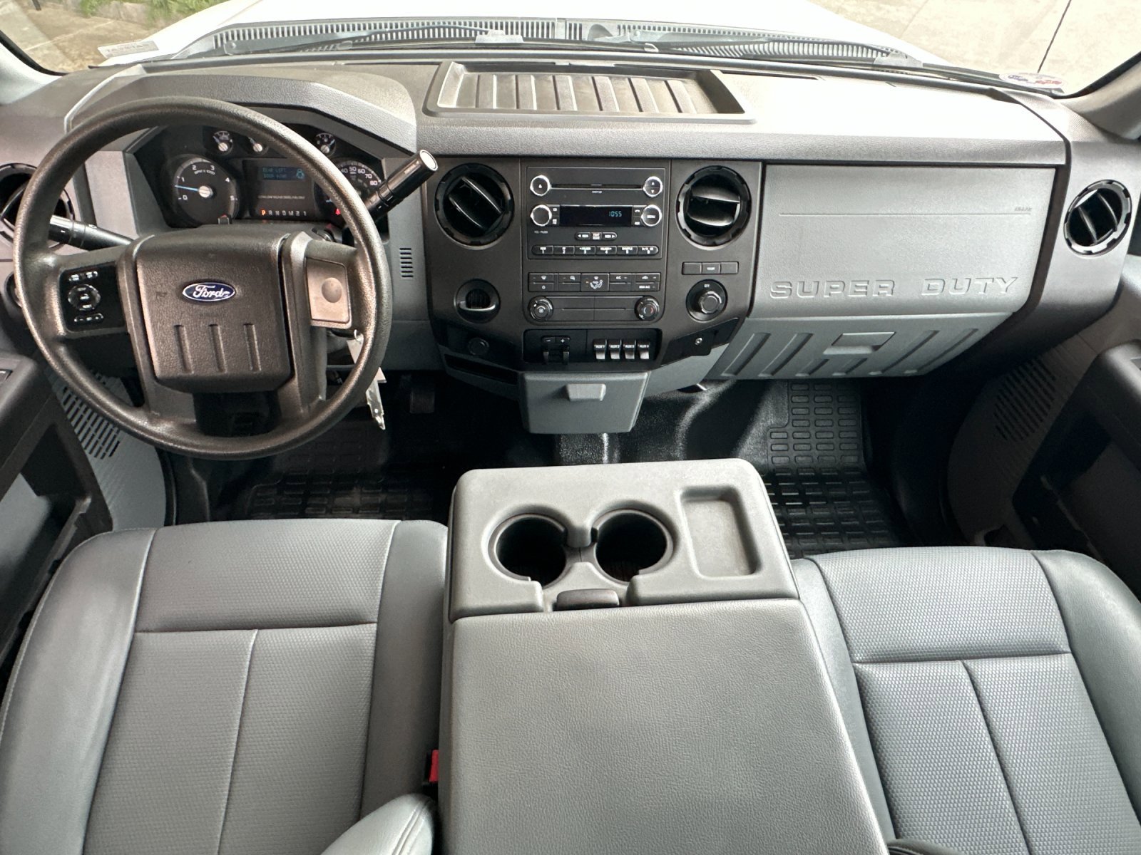 Used 2015 Ford F550 2WD Crew Cab Super Duty image 13