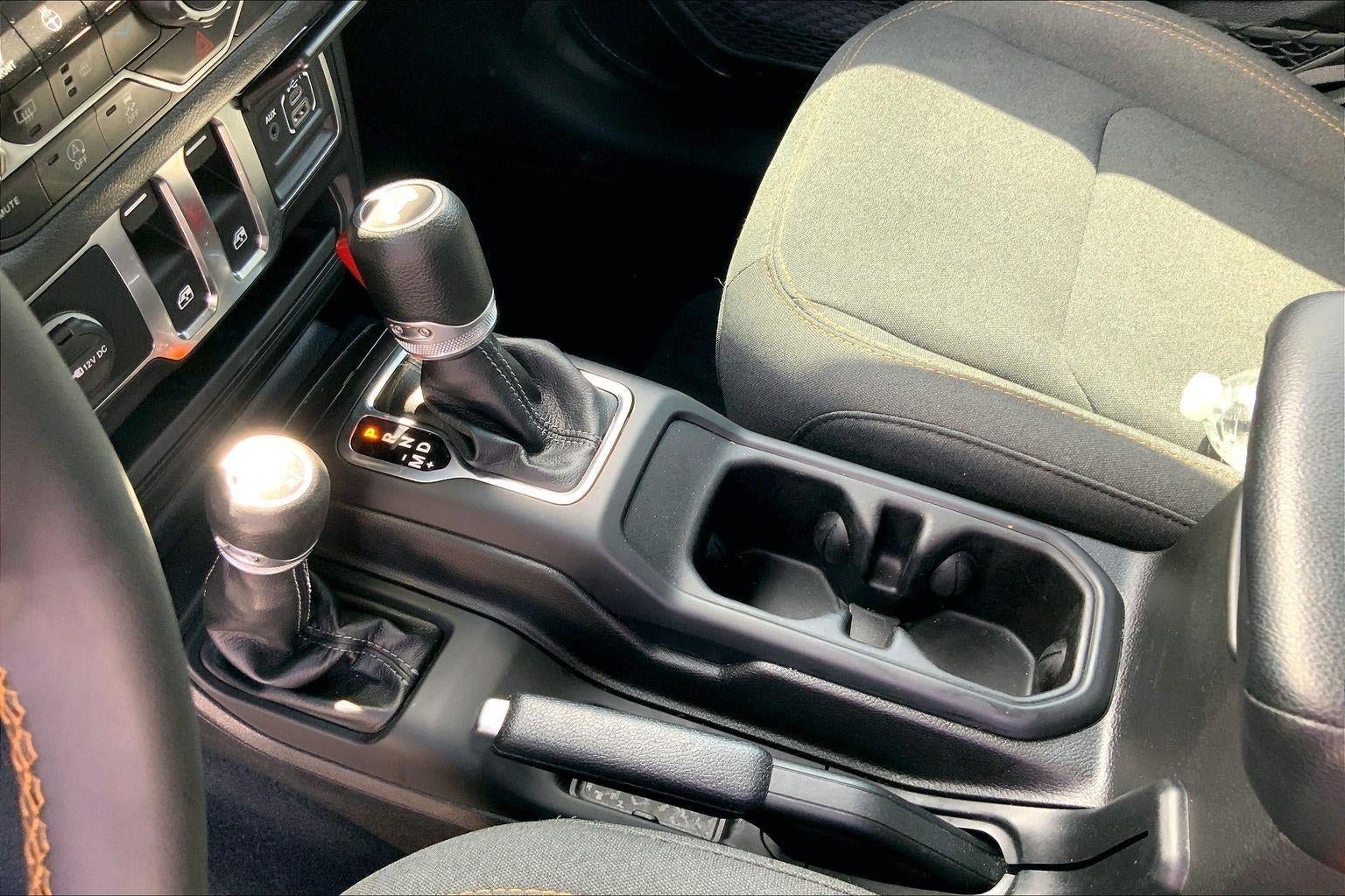 Used 2024 Jeep Wrangler Sport AWD/4WD image 16