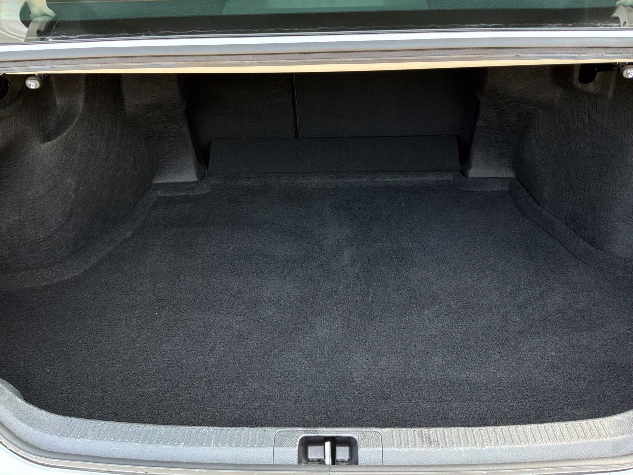 Used 2025 Toyota Camry LE FWD image 7