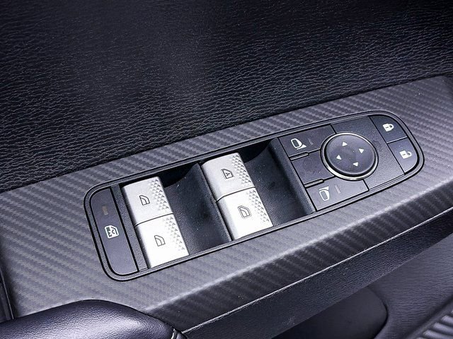 New 2025 Mitsubishi Outlander ES image 10