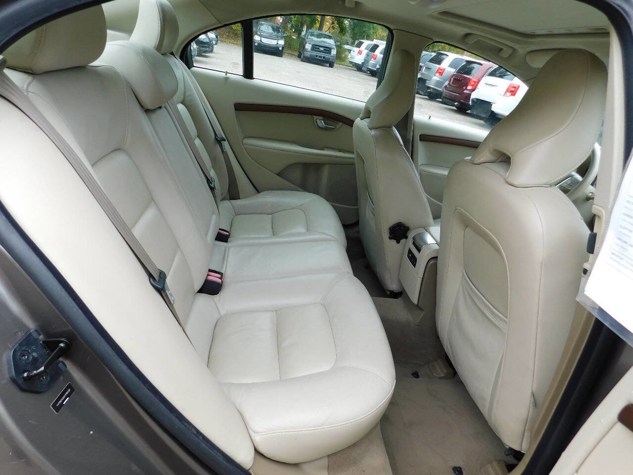 Used 2010 Volvo S80 3.2 image 16