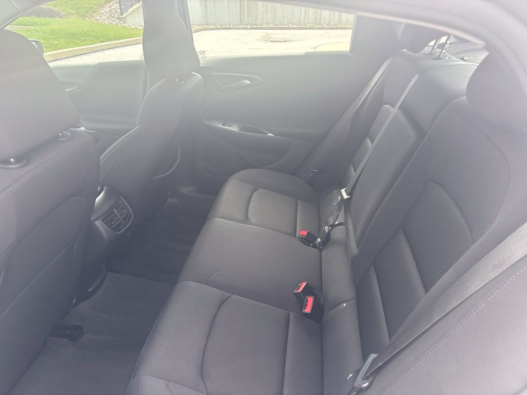 Used 2024 Chevrolet Malibu LT FWD image 12