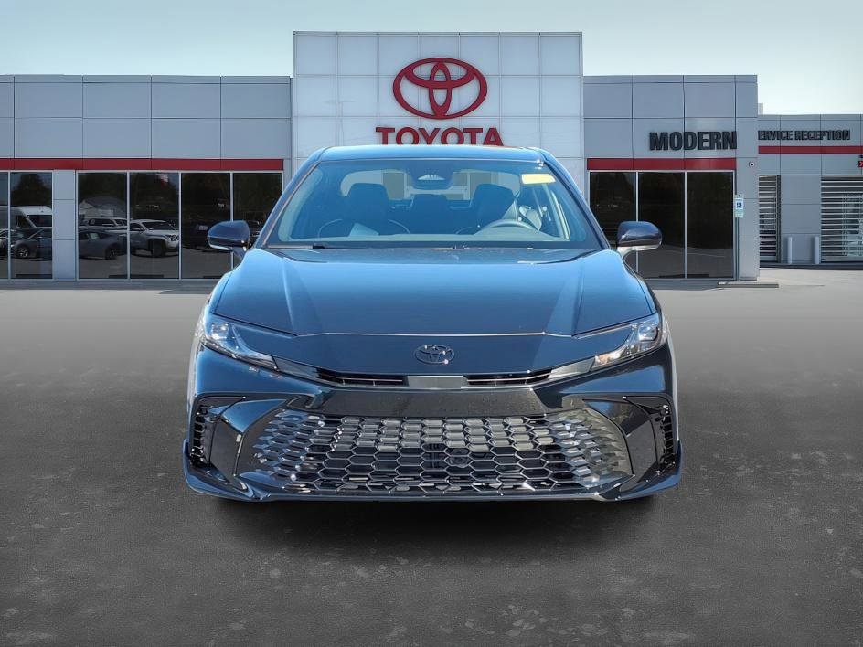 New 2026 Toyota Camry Hybrid image 2