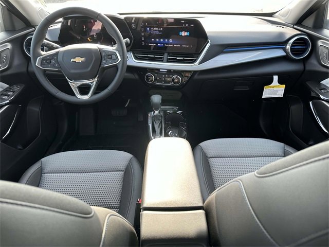 New 2025 Chevrolet Trax LT w/ Driver Confidence Package image 12