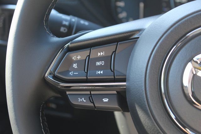 New 2025 MAZDA CX-5 Signature image 16