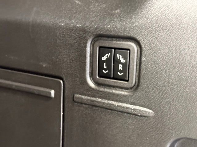 Used 2024 GMC Hummer EV 2X w/ LPO, Illumination Package image 6