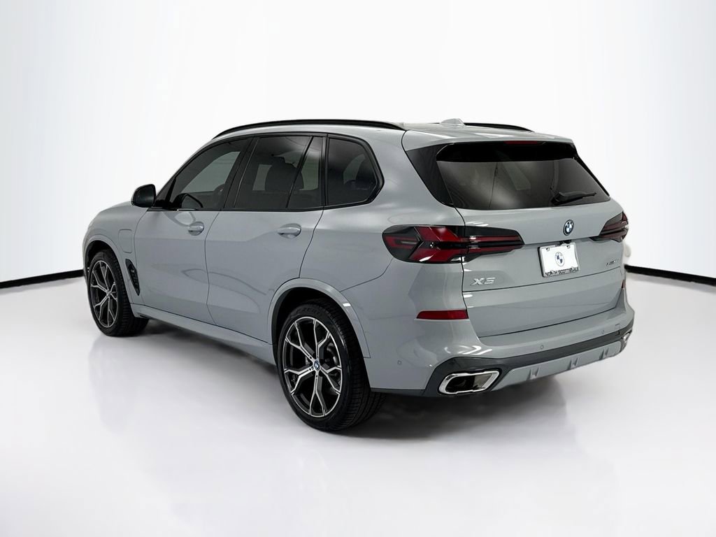 Certified 2024 BMW X5 xDrive50e w/ Executive Package AWD/4WD image 7
