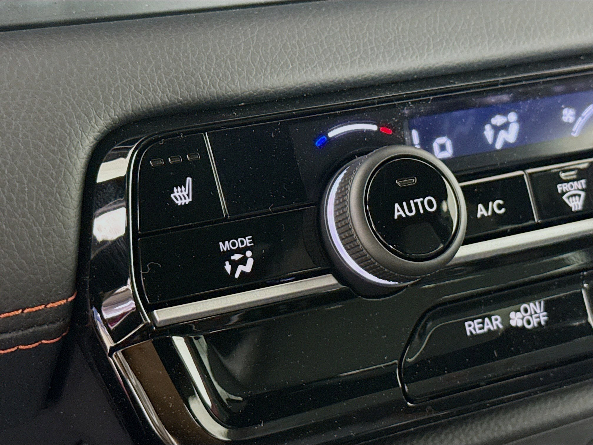 New 2026 Honda Pilot Sport image 25