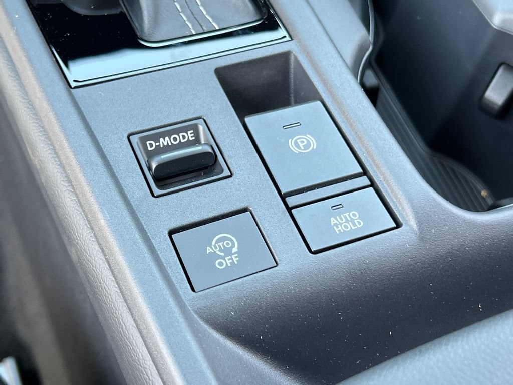 New 2026 Nissan Sentra SV w/ SV Convenience Package FWD image 25
