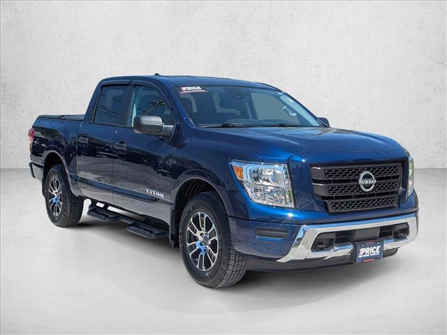 Used 2024 Nissan Titan SV w/ SV Convenience Package AWD/4WD image 3