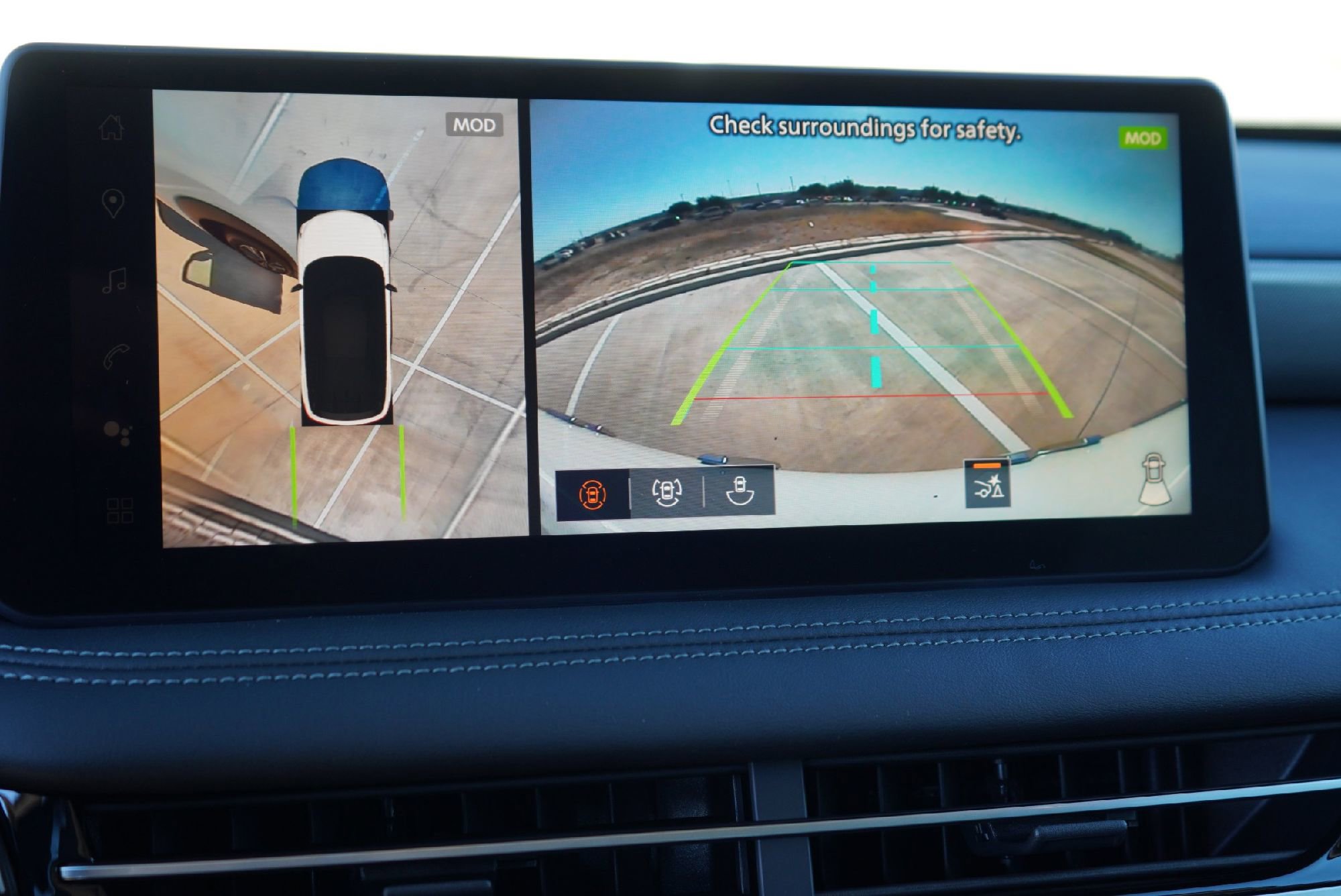 New 2026 INFINITI QX60 Luxe w/ Cargo Package image 12