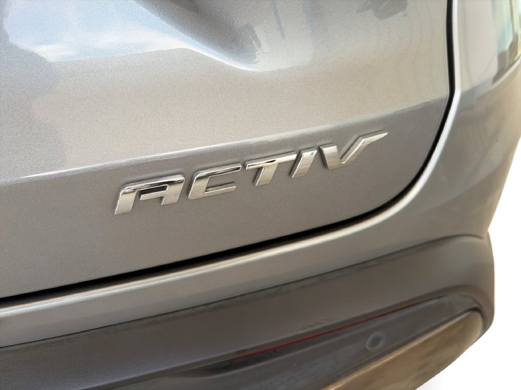 Certified 2025 Chevrolet Trax ACTIV w/ Sunroof Package FWD image 32