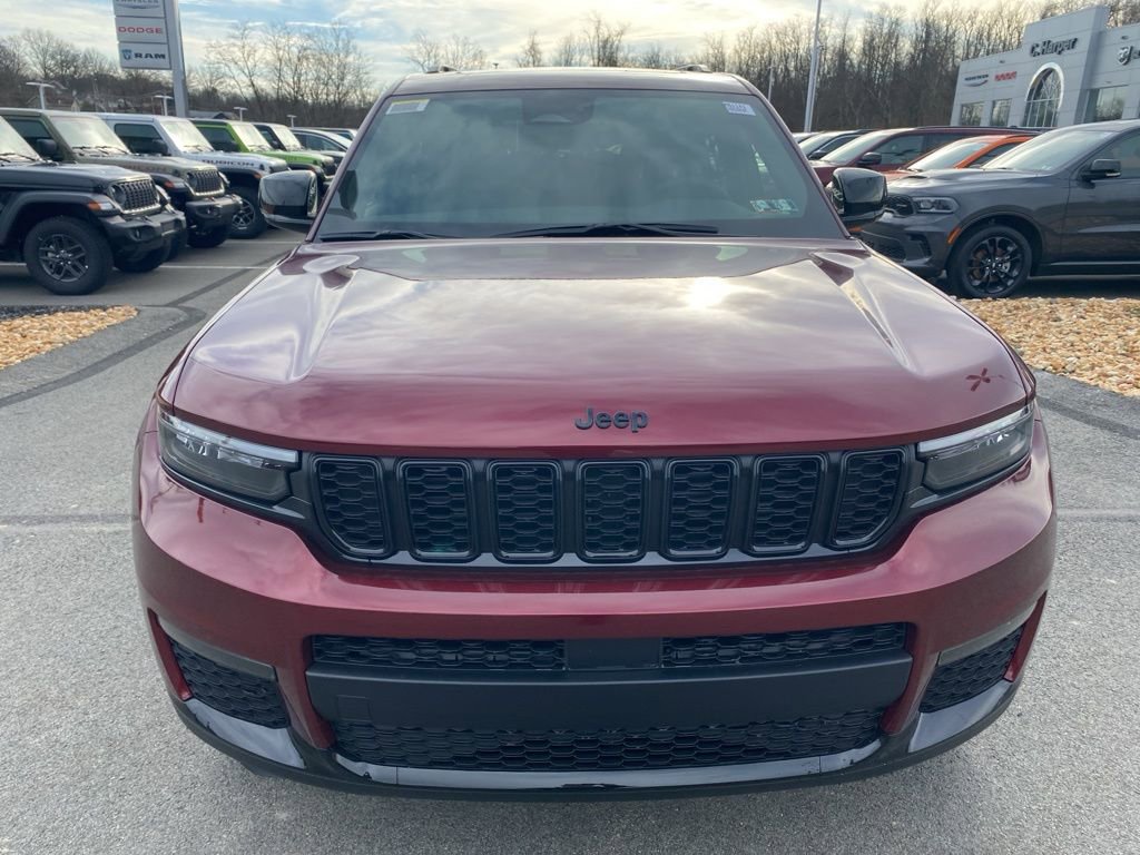 New 2025 Jeep Grand Cherokee L Limited w/ Black Appearance Package AWD/4WD image 8