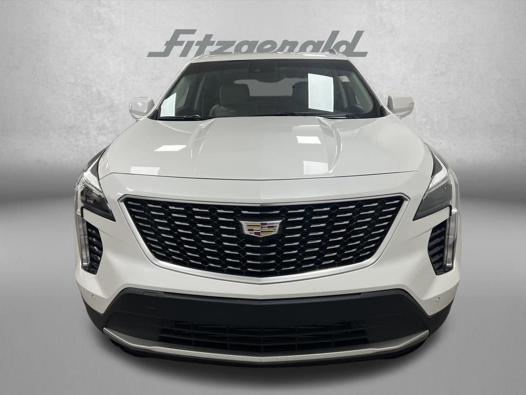 Used 2020 Cadillac XT4 Premium Luxury w/ Enhanced Visibility Package image 9